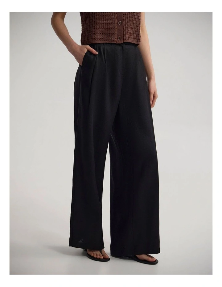 Taylor Relax Fit Tencel Blend Pant in Black image 3