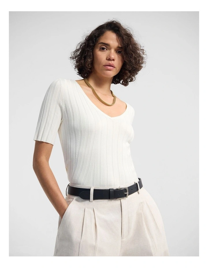 Lucy Rib V-Neck Knit in Ivory image 5