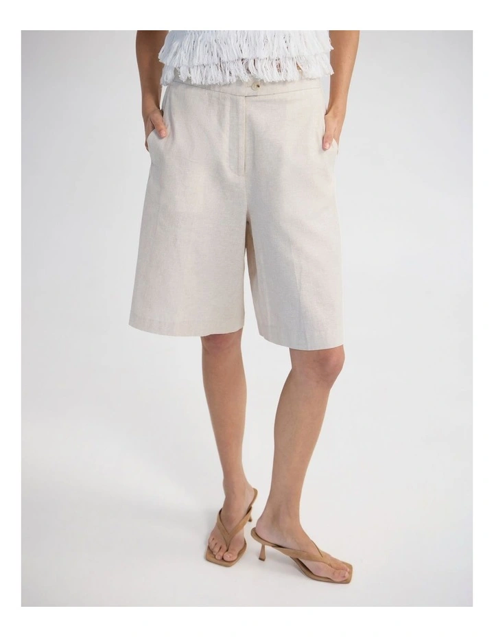 Tyra Bermuda Shorts in Sand image 4