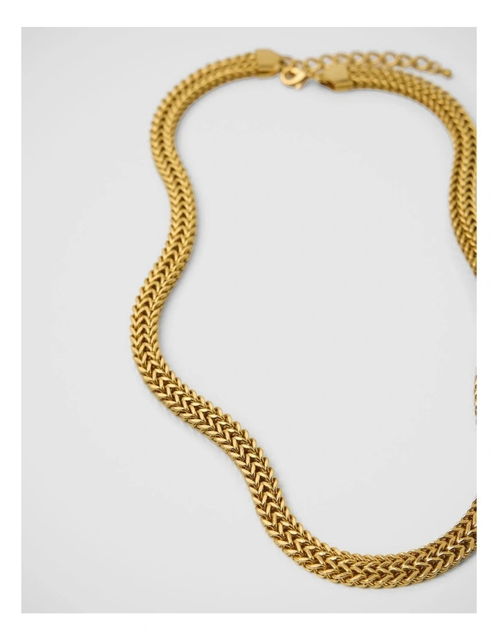 Sabine Herringbone Chain Necklace in Gold image 3