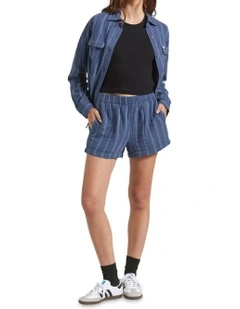 Wandering Short in Navy Multi