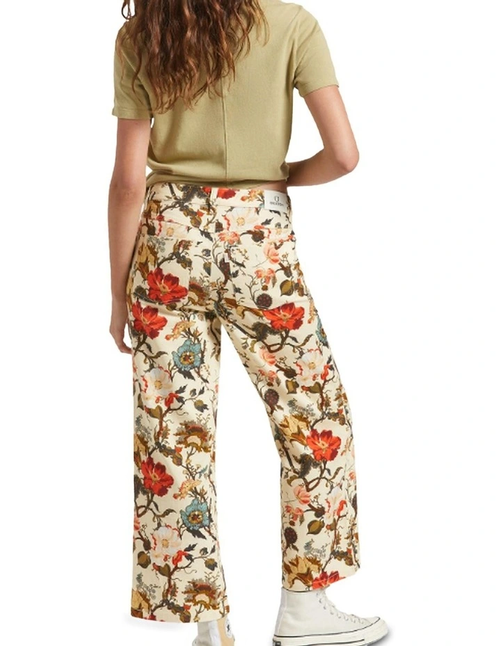 Margo Cropped 5 Pocket Pant in Botanical Floral image 2