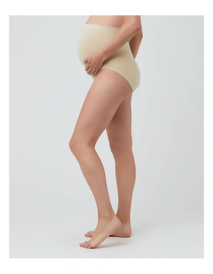 Seamless Briefs 3 Pack in Natural image 2