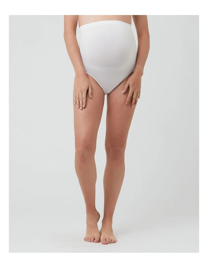 Seamless Briefs 3 Pack in White image 1