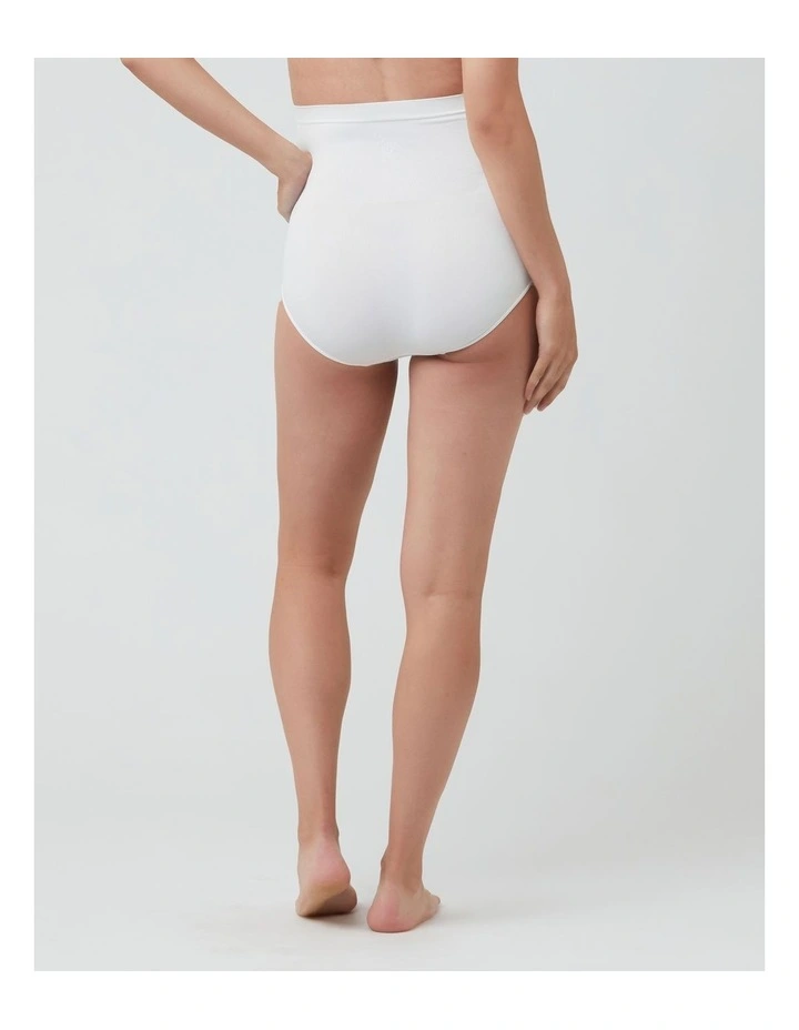 Seamless Briefs 3 Pack in White image 2
