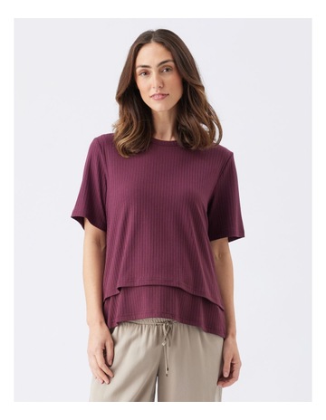 Maroon colour