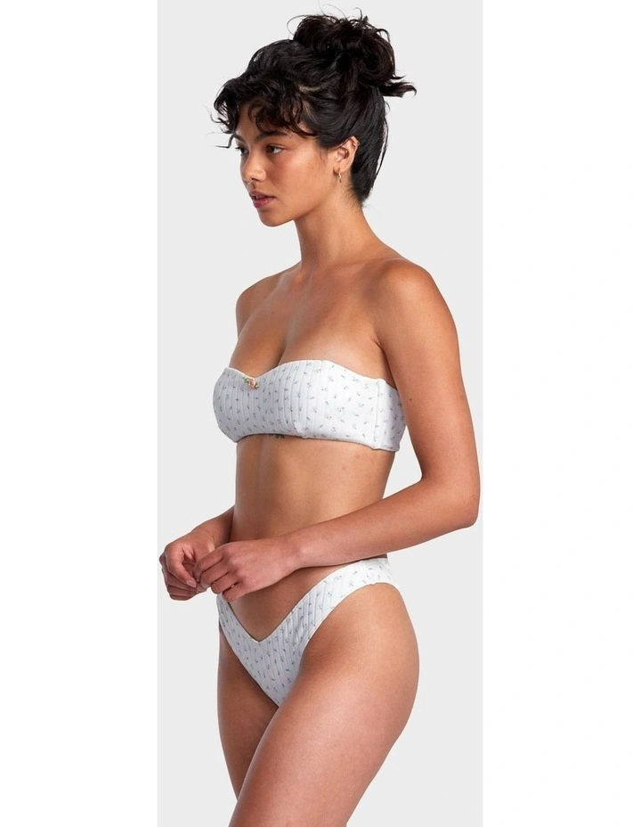 Pointe V Medium French Bikini Bottom in White image 3