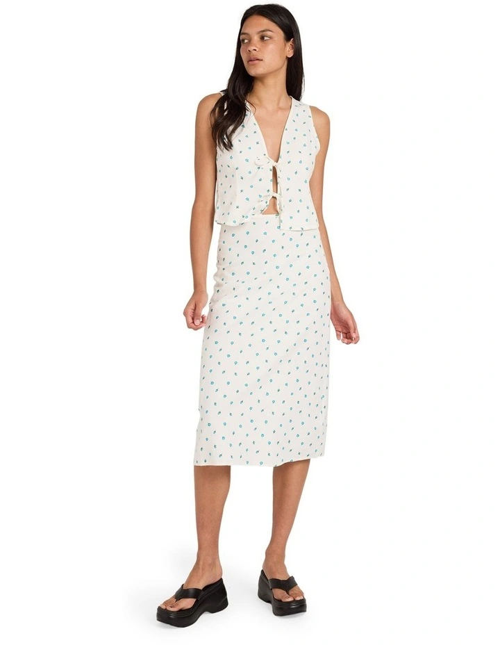 Rose Bud Annika Midi Skirt in White image 1