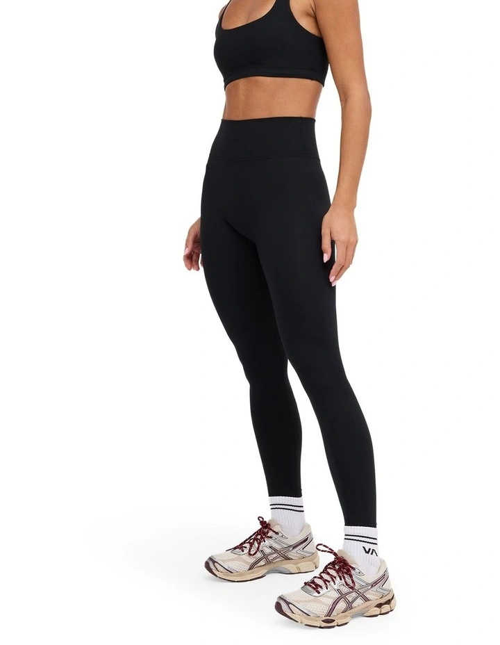 RVCA Leggings in RVCA Black image 3