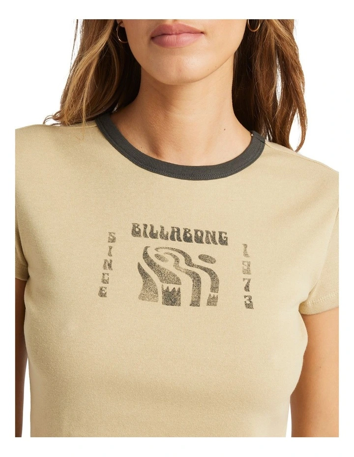 Let It Go Now T-shirt in Beige image 4