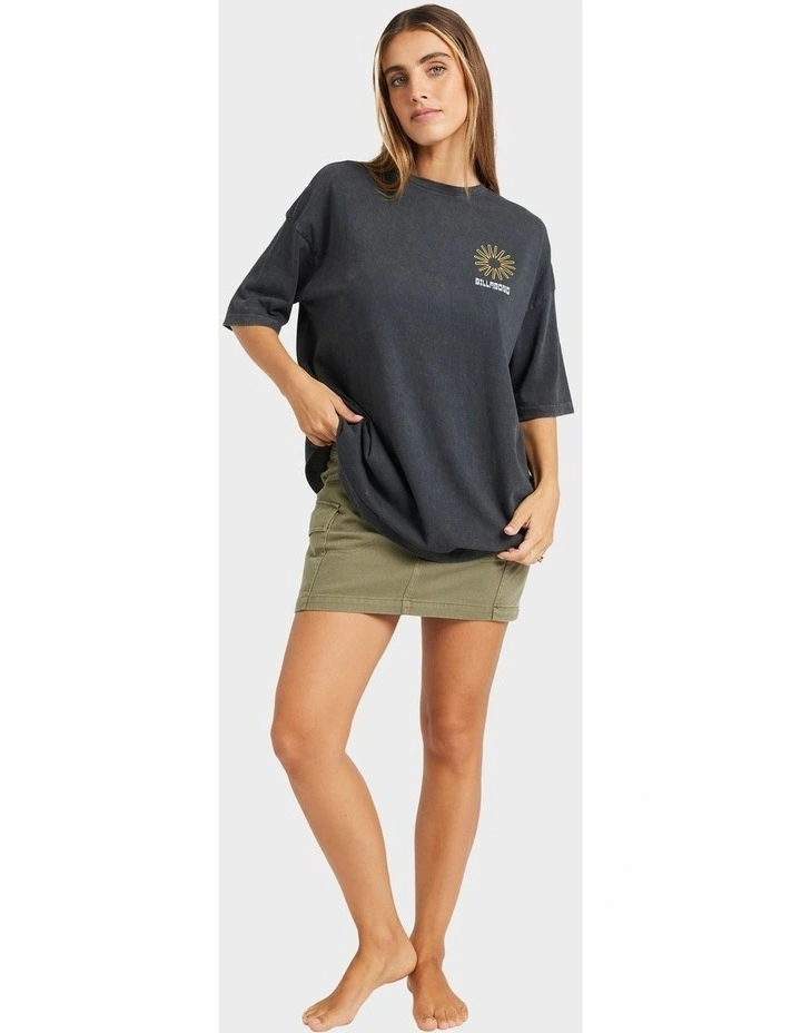 Sunshine Chaser T-Shirt in Black image 5