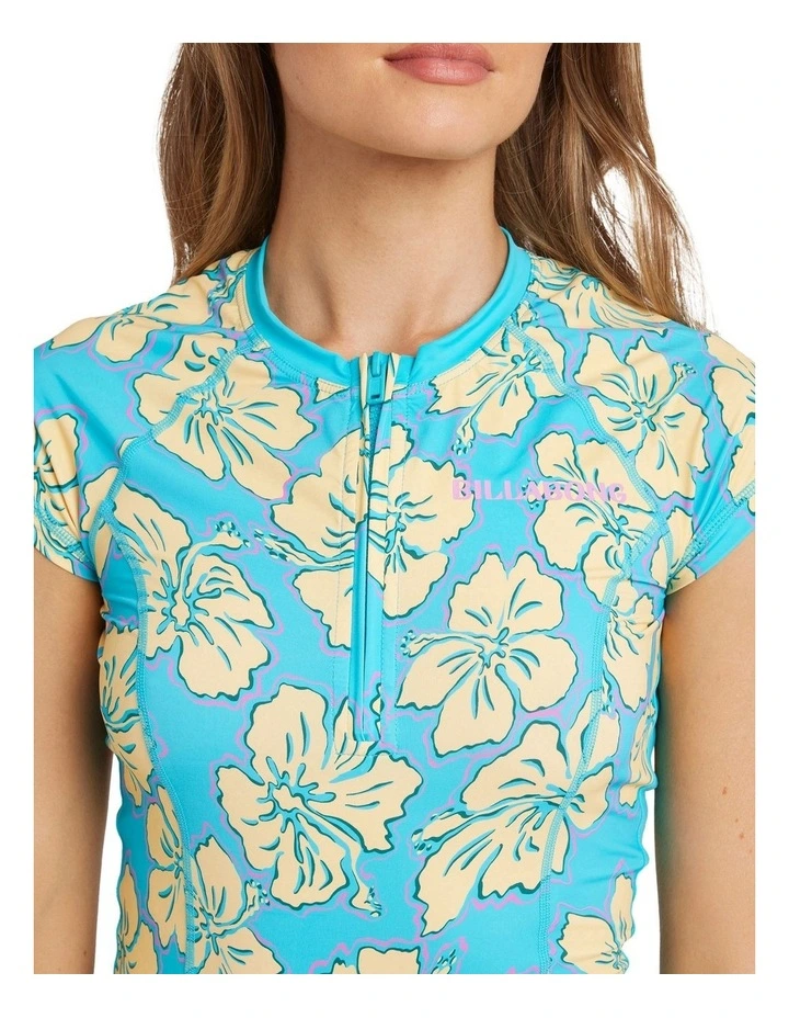 Tropic Shift Short Sleeve Rash Vest in Multi image 4