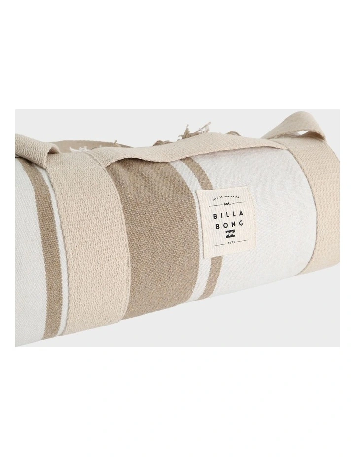 Long Weekend Beach Blanket in Multi image 3