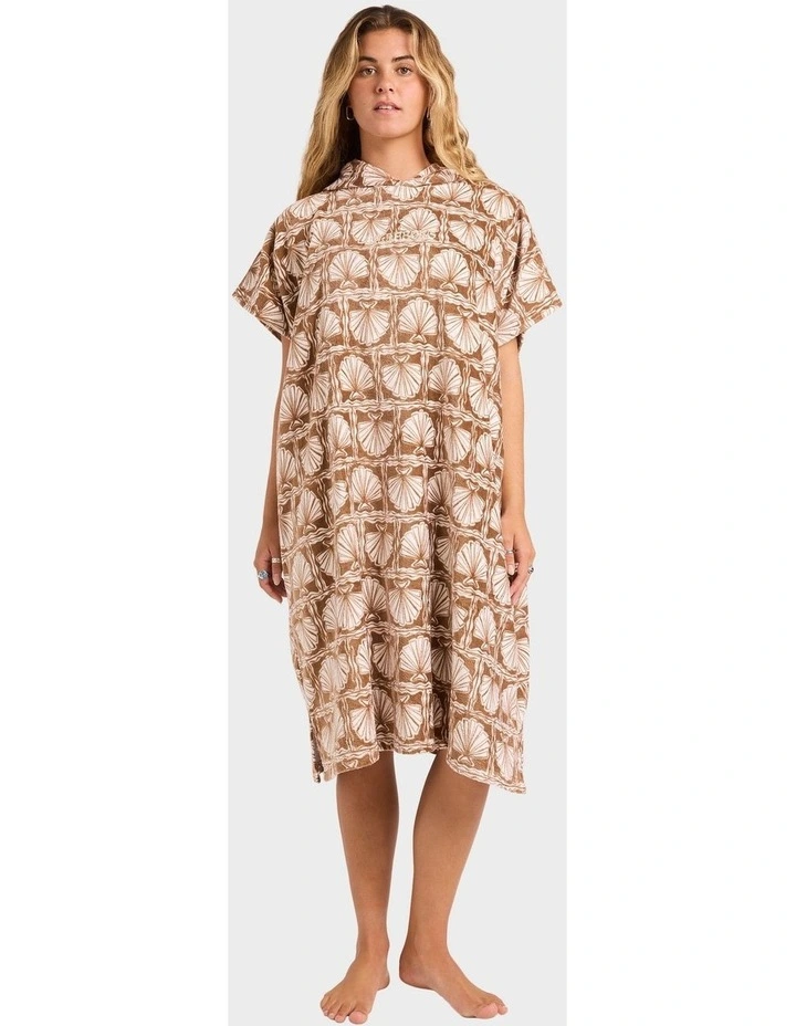 Heat Hooded Towel in Multi image 1