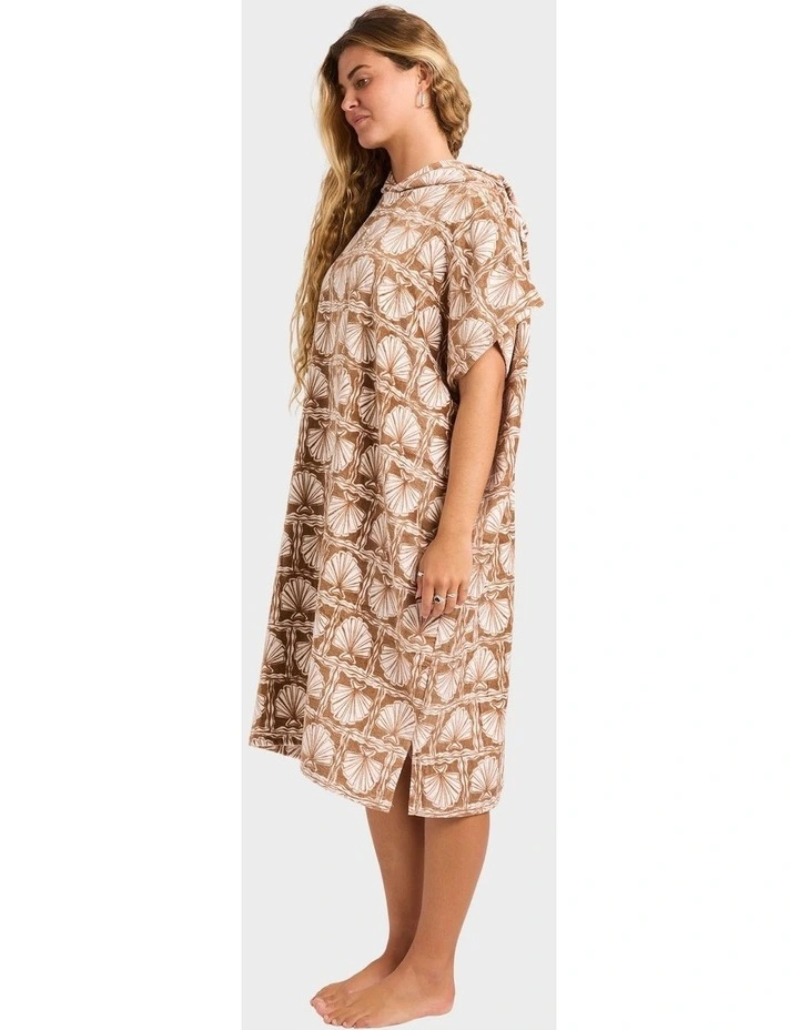 Heat Hooded Towel in Multi image 3