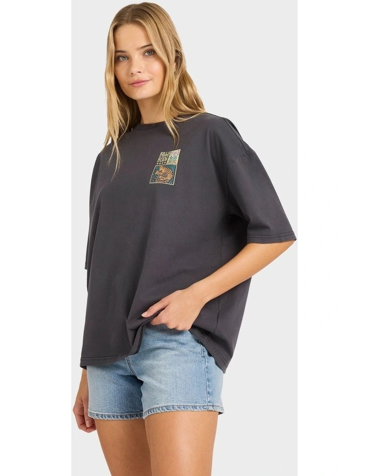 Daydream Away T-shirt in Black image 3