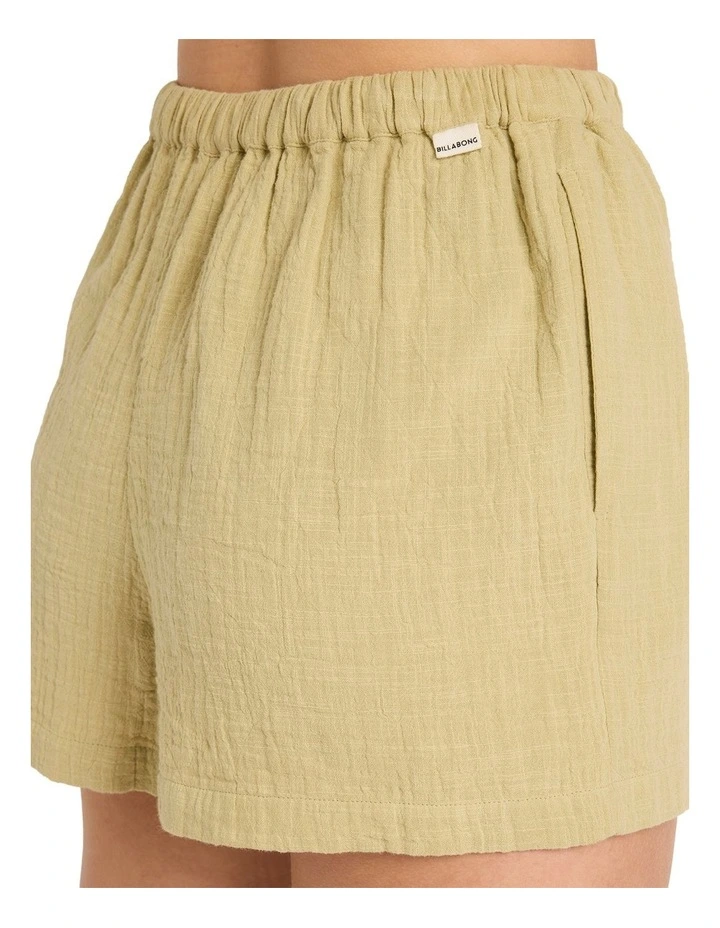 Wanderer Elastic Waist Shorts in Cactus image 4