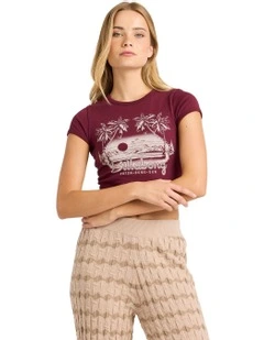 Catch Some Sun T-Shirt Red Dahlia