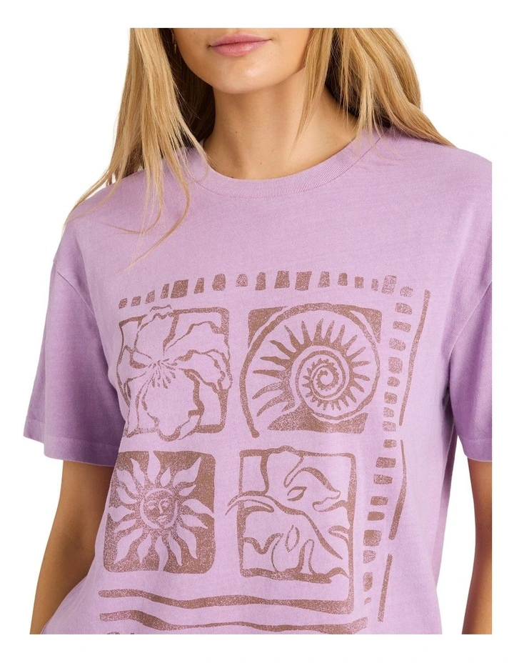 Reach High T-Shirt in Purple image 4