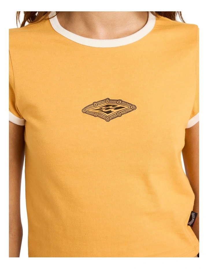 Otis Diamond T-shirt in Golden Yellow image 4