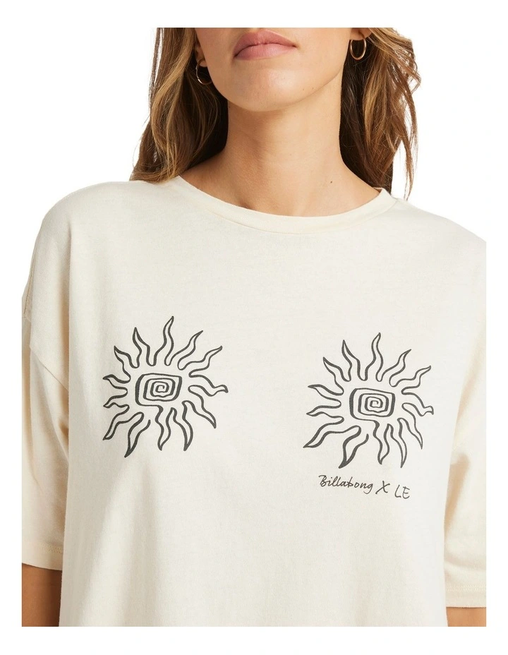 Laura T-Shirt in White image 4