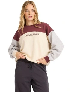 Get It Kendal Crew Neck in Green