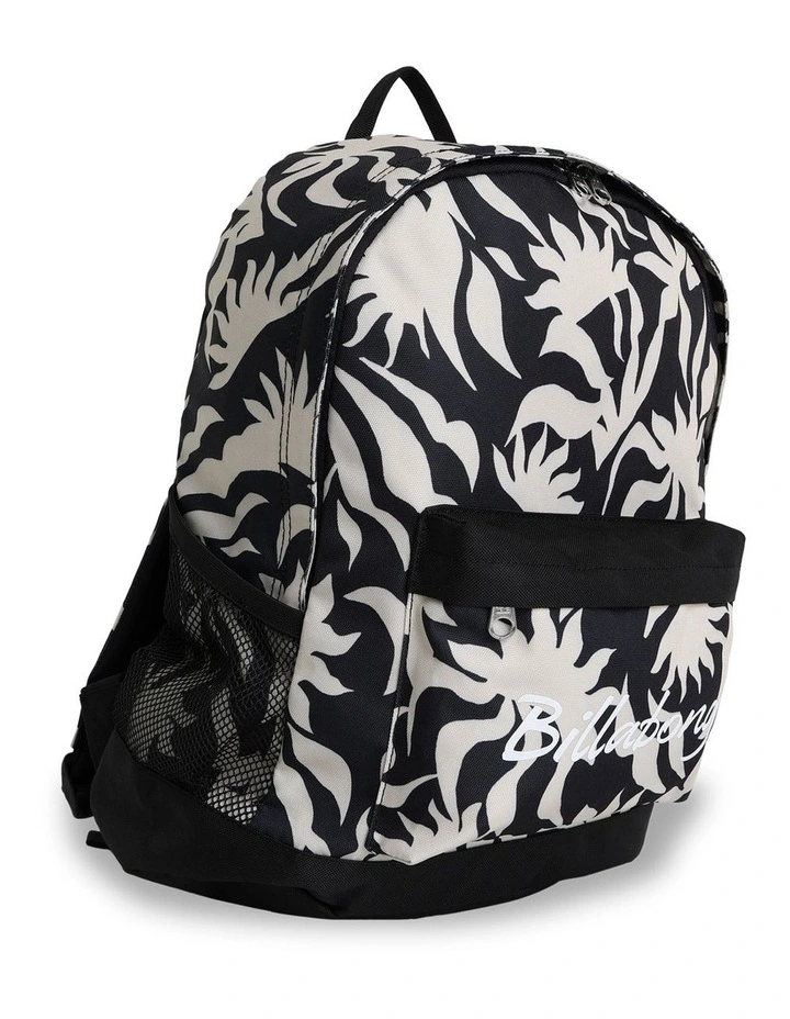 Tiki 25L Backpack in Orange image 3