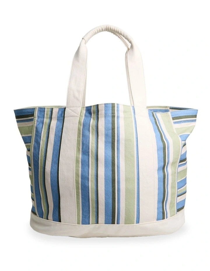 Horizon Kiss Tote Bag in Blue Horizon image 2