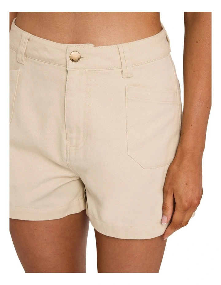 Hibiscus Wave Walkshorts in Whitecap image 4