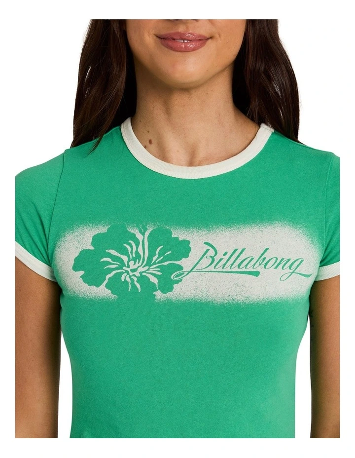Love And Sun T-Shirt Field in Green image 4