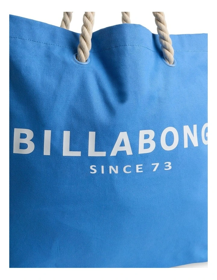 Pacific Beach Tote Bag in Tidal Blue image 4