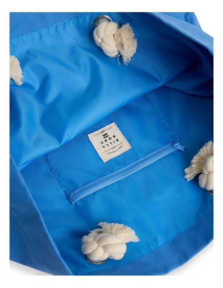 Pacific Beach Tote Bag in Tidal Blue image 5