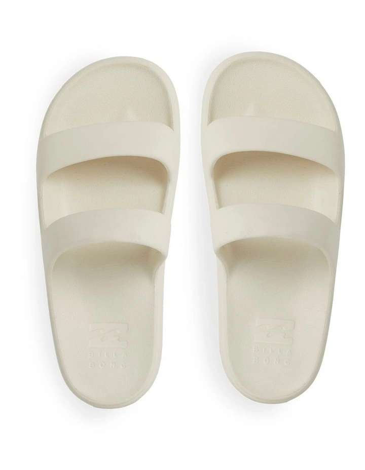 Malibu Recovery Sandals in Whisper White image 5