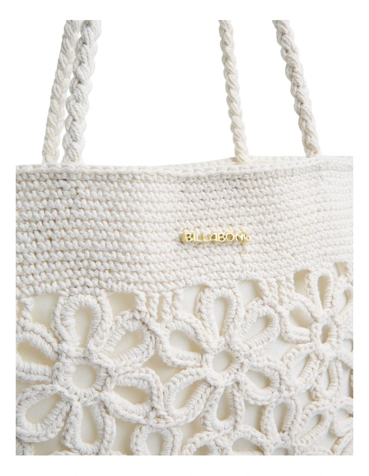 Wild Daisies Tote Bag In Salt Crystal image 4