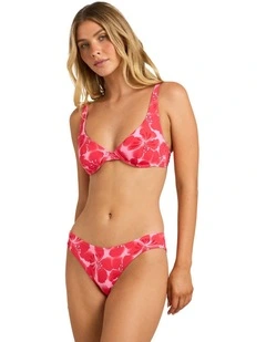 Tropic Babe Ruby Bikini Top In Sea Pink