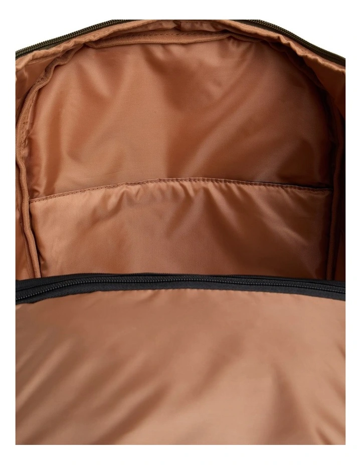 School E Chill Backpack in Olive image 5