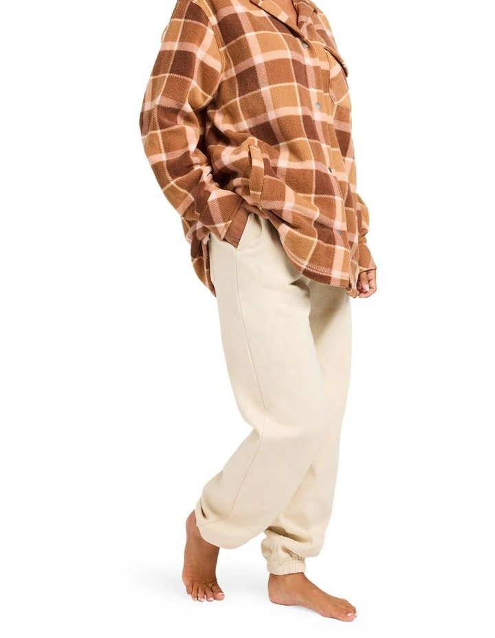 Omni Star Trackpants in Sandshell image 3