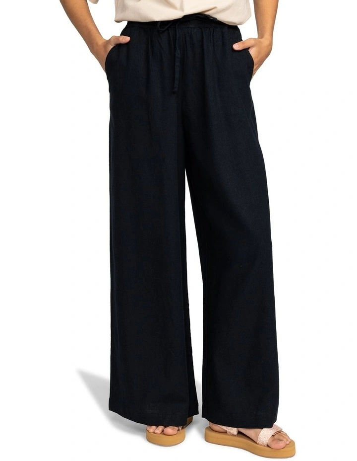 Lekeitio Break Mid Pants in Black image 1