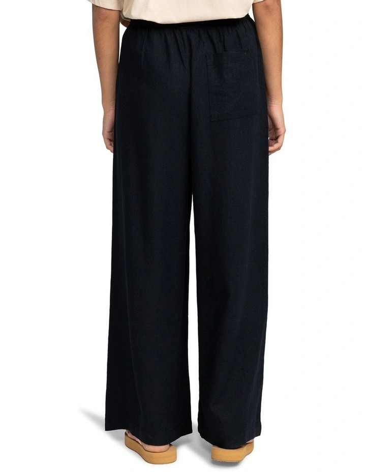 Lekeitio Break Mid Pants in Black image 2