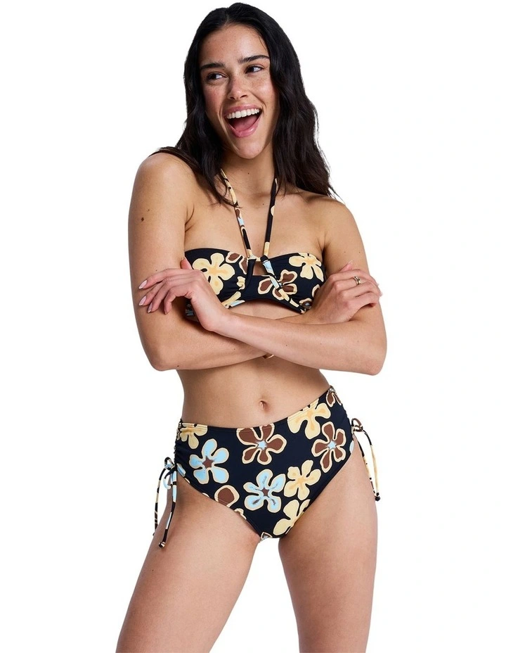 Nostalgic Feel Mid Waist Clessic Bikini Bottom in Multi image 1