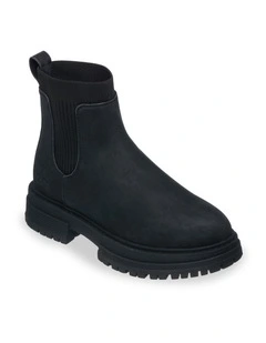 Jeyna Boots in Black