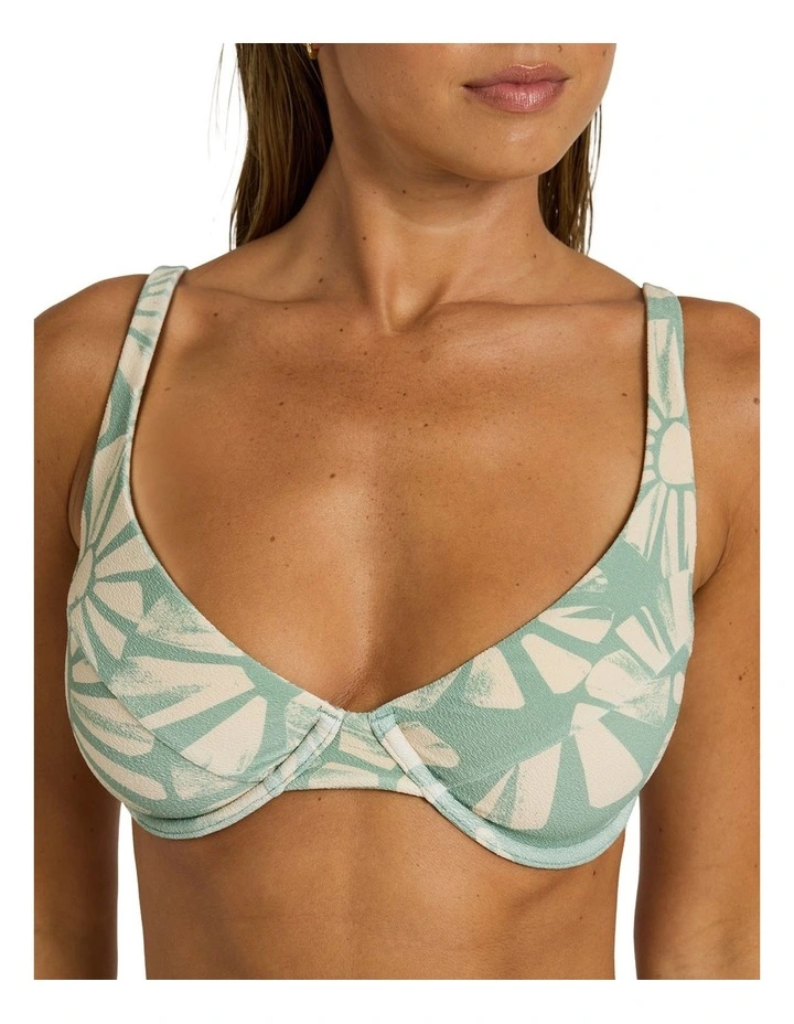 Suntribe D-Cup Bikini Top in Green image 4