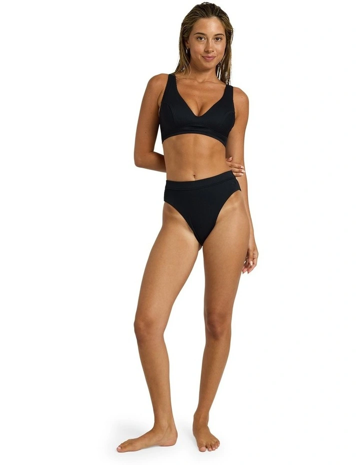 Love Underwire Elongated D Cup Bikini Top in Black image 5