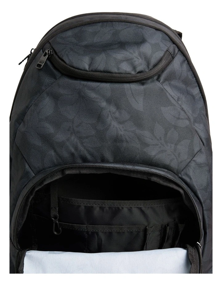 Shadow Swell Backpack in Phantom image 5