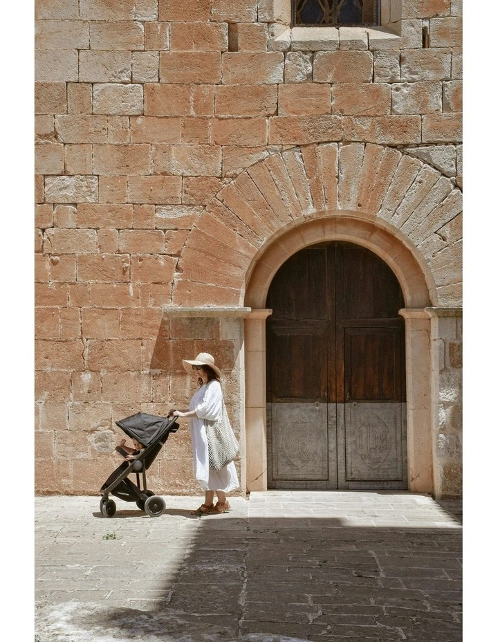 Classic Stroller in Black/Black image 5