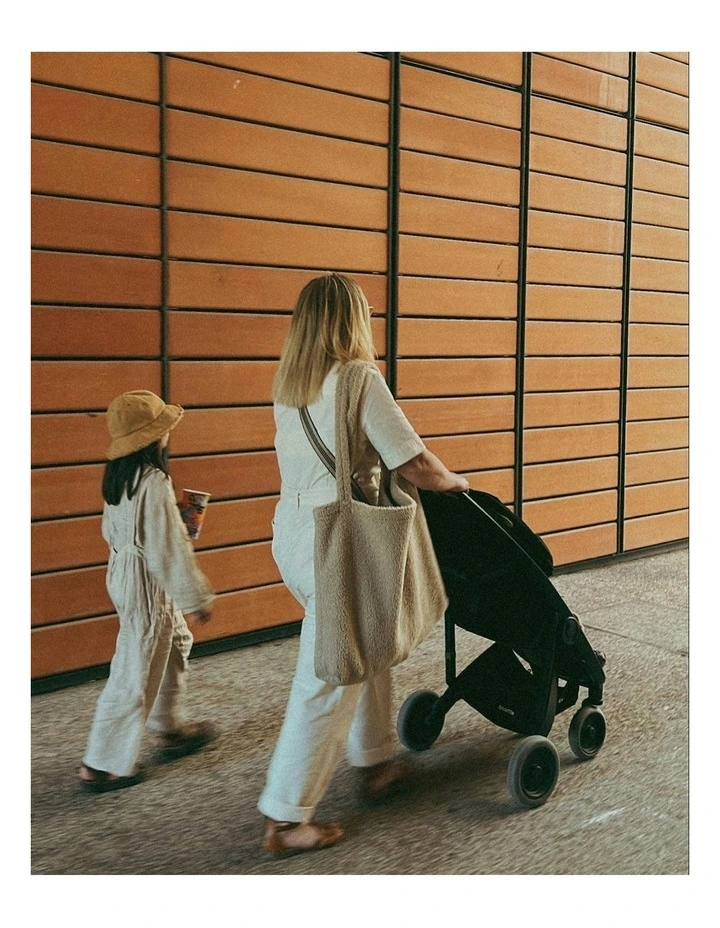 Classic Stroller in Black/Black image 6