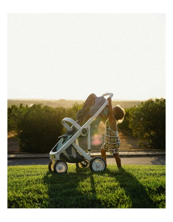 Classic Stroller in White/Sage image 6