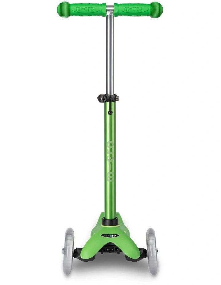 Mini Deluxe 3 Wheel Scooter in Green image 3