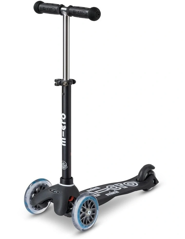 Mini Deluxe Eco 3 Wheel Scooter in Black image 1