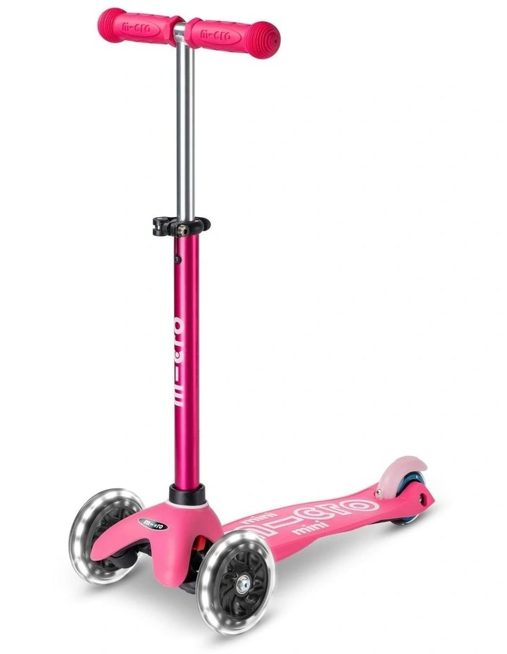 Mini Deluxe LED 3 Wheel Scooter in Purple/Pink image 2